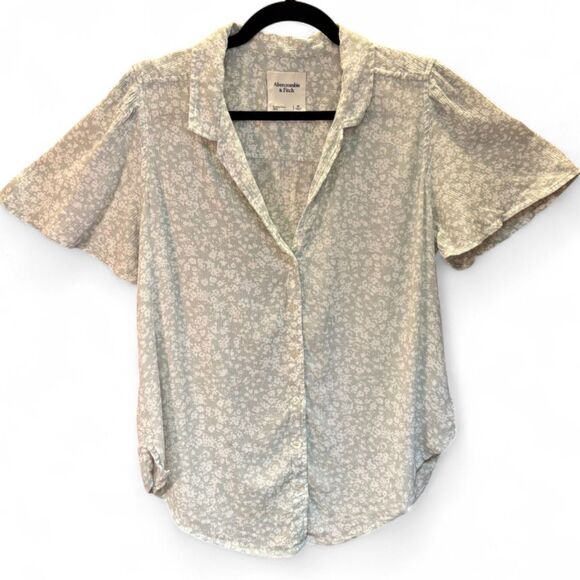 Abercrombie & Fitch Dusty Floral Oversized Button Up T-Shirt size M - Picture 2 of 6